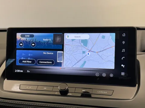OW25BAV Nissan Qashqai 1.3 DiG-T MH N-Connecta [Glass Roof] 5dr Thumbnail #24