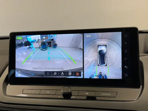 OW25BAV Nissan Qashqai 1.3 DiG-T MH N-Connecta [Glass Roof] 5dr Thumbnail #26