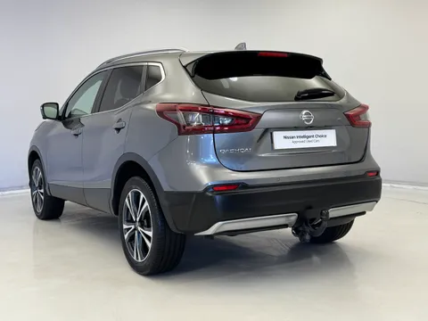 DP70RFY Nissan Qashqai 1.7 dCi N-Connecta 5dr [Glass Roof Pack] Thumbnail #10