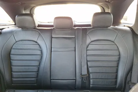 KR71AWY Mercedes-Benz GLC GLC 220d 4Matic AMG Line Premium 5dr 9G-Tronic Thumbnail #11