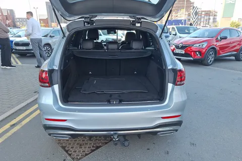 KR71AWY Mercedes-Benz GLC GLC 220d 4Matic AMG Line Premium 5dr 9G-Tronic Thumbnail #20