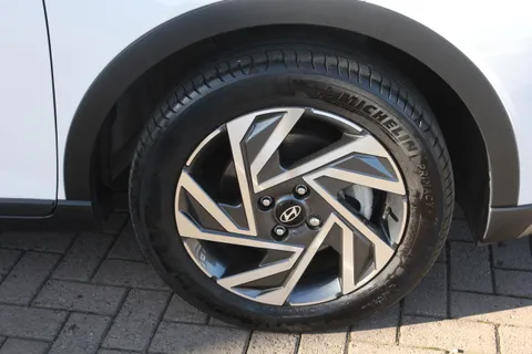 EJ24VFW Hyundai Bayon 1.0 TGDi Advance 5dr Thumbnail #6