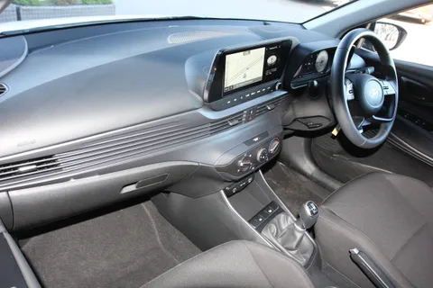 EJ24VFW Hyundai Bayon 1.0 TGDi Advance 5dr Thumbnail #9