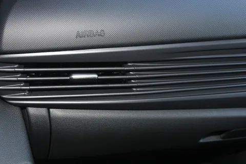 EJ24VFW Hyundai Bayon 1.0 TGDi Advance 5dr Thumbnail #10