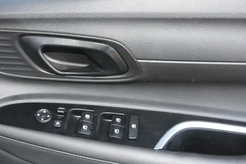 EJ24VFW Hyundai Bayon 1.0 TGDi Advance 5dr Thumbnail #15