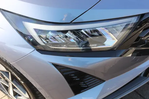 MD75NKC Hyundai i20 1.0T GDi Premium 5dr Thumbnail #4