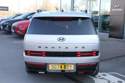 DG74BZY Hyundai Santa Fe 1.6 TGDi Plug-in Hybrid Calligraphy 5dr 4WD Auto Thumbnail #5