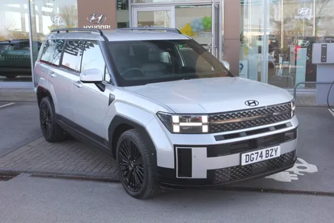 DG74BZY Hyundai Santa Fe 1.6 TGDi Plug-in Hybrid Calligraphy 5dr 4WD Auto Thumbnail #2