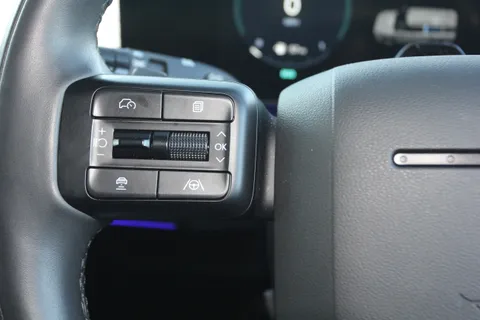 DG74BZY Hyundai Santa Fe 1.6 TGDi Plug-in Hybrid Calligraphy 5dr 4WD Auto Thumbnail #24