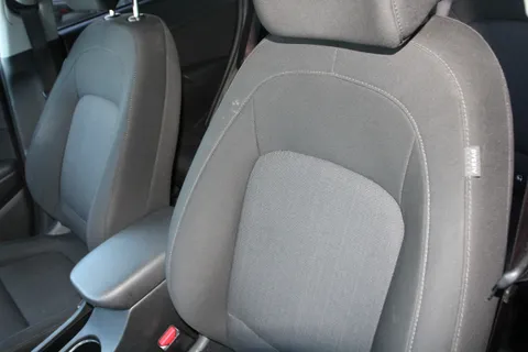 EN21WKV Hyundai Kona 1.0 TGDi 48V MHEV Premium 5dr Thumbnail #8