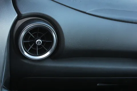 EN21WKV Hyundai Kona 1.0 TGDi 48V MHEV Premium 5dr Thumbnail #10