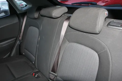 EN21WKV Hyundai Kona 1.0 TGDi 48V MHEV Premium 5dr Thumbnail #12