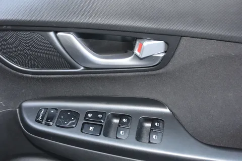 EN21WKV Hyundai Kona 1.0 TGDi 48V MHEV Premium 5dr Thumbnail #14