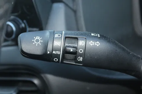 EN21WKV Hyundai Kona 1.0 TGDi 48V MHEV Premium 5dr Thumbnail #20