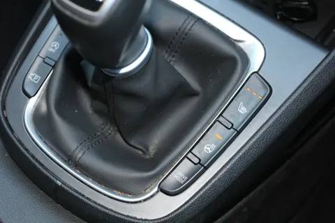 EN21WKV Hyundai Kona 1.0 TGDi 48V MHEV Premium 5dr Thumbnail #23