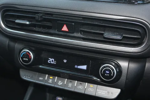 EN21WKV Hyundai Kona 1.0 TGDi 48V MHEV Premium 5dr Thumbnail #25