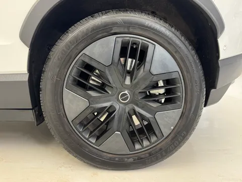 DU75XNX Volvo Ex30 315kW TM Perf Cross Country Ultra 69kWh 5dr Auto Thumbnail #32