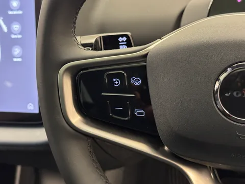 DU75XNX Volvo Ex30 315kW TM Perf Cross Country Ultra 69kWh 5dr Auto Thumbnail #21