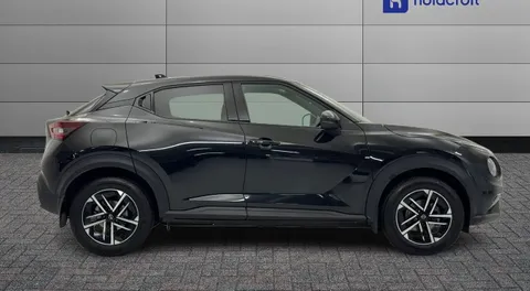 DV74NFU Nissan Juke 1.0 DiG-T N-Connecta 5dr Thumbnail #8
