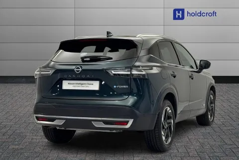 OW25AYF Nissan Qashqai 1.3 DiG-T MH N-Connecta [Glass Roof] 5dr Thumbnail #5