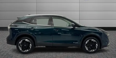 OW25AYF Nissan Qashqai 1.3 DiG-T MH N-Connecta [Glass Roof] 5dr Thumbnail #8