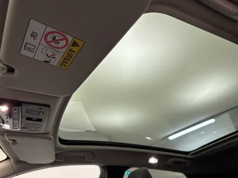 OW25AYF Nissan Qashqai 1.3 DiG-T MH N-Connecta [Glass Roof] 5dr Thumbnail #10