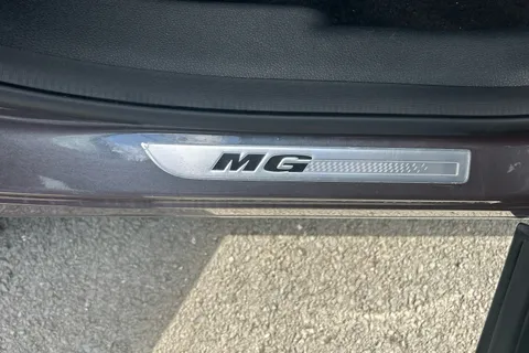 MT73XDU Mg Motor Uk Hs 1.5 T-GDI Trophy 5dr Thumbnail #24