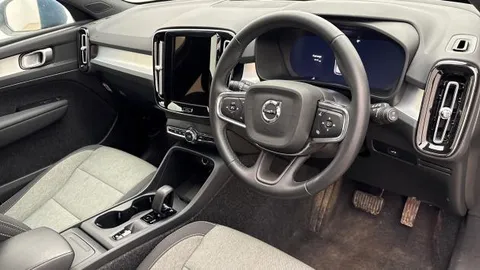 RE25KPZ Volvo XC40 2.0 B3P Core 5dr Auto Thumbnail #8