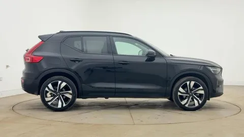 RA74DFE Volvo XC40 2.0 B3P Ultra Dark 5dr Auto Thumbnail #2
