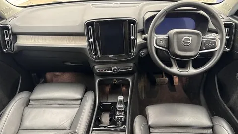 RA74DFE Volvo XC40 2.0 B3P Ultra Dark 5dr Auto Thumbnail #5