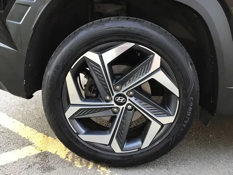 DN23LAO Hyundai Tucson 1.6 TGDi Hybrid 230 Premium 5dr 2WD Auto Thumbnail #5