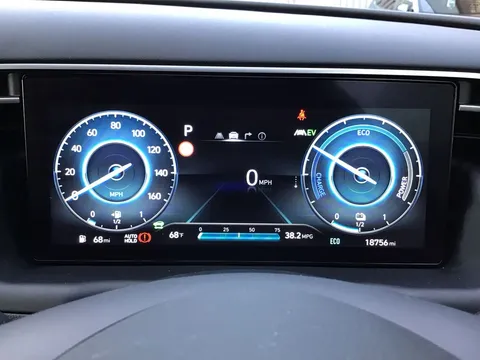 DN23LAO Hyundai Tucson 1.6 TGDi Hybrid 230 Premium 5dr 2WD Auto Thumbnail #12