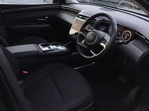 DN23LAO Hyundai Tucson 1.6 TGDi Hybrid 230 Premium 5dr 2WD Auto Thumbnail #16