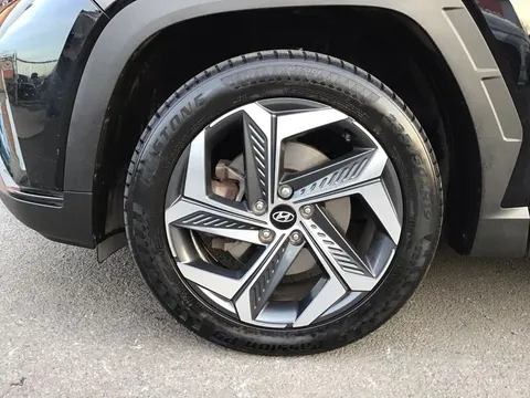 DN23LAO Hyundai Tucson 1.6 TGDi Hybrid 230 Premium 5dr 2WD Auto Thumbnail #19