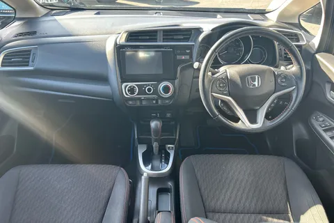 PG19OML Honda Jazz 1.5 i-VTEC Sport 5dr Navi CVT Thumbnail #4