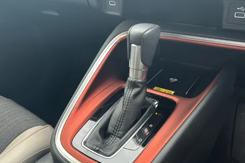 MV22RAX Honda Hr-V 1.5 eHEV Advance Style 5dr CVT Thumbnail #21