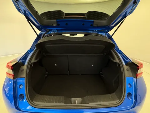 PG73GXZ Nissan Juke 1.6 Hybrid N-Connecta 5dr Auto Thumbnail #12