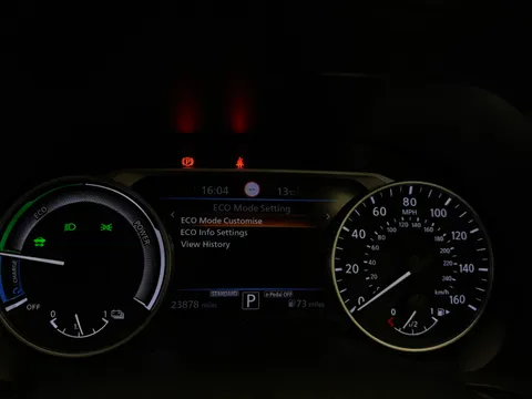 PG73GXZ Nissan Juke 1.6 Hybrid N-Connecta 5dr Auto Thumbnail #25