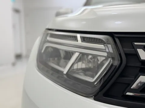 J50AJE Dacia Duster 1.0 TCe 100 Bi-Fuel Prestige 5dr Thumbnail #33
