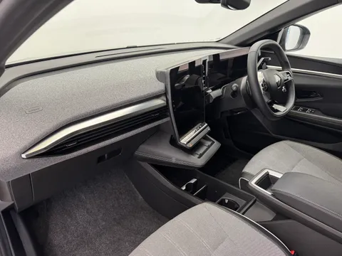 ME24GVT Renault Megane E-Tech EV60 160kW Techno Comfort Range 60kWh 5dr Auto Thumbnail #43