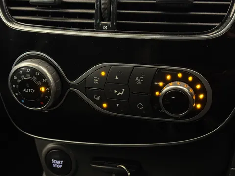 28 of 34 for Renault Clio 0.9 TCE 90 GT Line 5dr