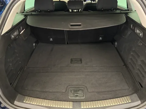 BN70ZTT Renault Megane 1.5 Blue dCi 115 Iconic 5dr Thumbnail #9