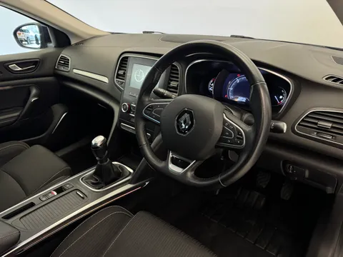 BN70ZTT Renault Megane 1.5 Blue dCi 115 Iconic 5dr Thumbnail #21