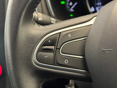 BN70ZTT Renault Megane 1.5 Blue dCi 115 Iconic 5dr Thumbnail #22