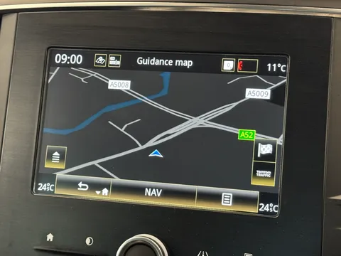 BN70ZTT Renault Megane 1.5 Blue dCi 115 Iconic 5dr Thumbnail #25