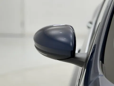 BN70ZTT Renault Megane 1.5 Blue dCi 115 Iconic 5dr Thumbnail #29