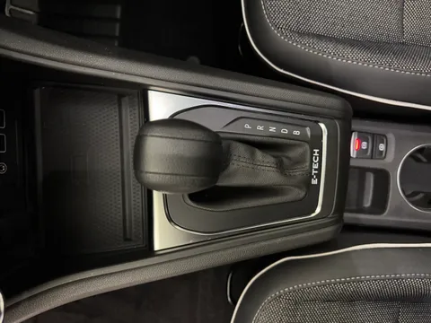 DY23UGP Renault Captur 1.6 E-Tech full hybrid 145 Techno 5dr Auto Thumbnail #15