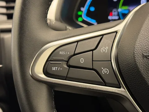 DY23UGP Renault Captur 1.6 E-Tech full hybrid 145 Techno 5dr Auto Thumbnail #21