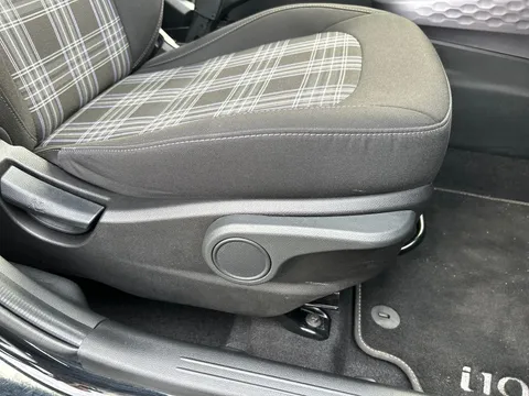 EN25LKF Hyundai i10 1.2 [79] Premium 5dr Auto [Nav] Thumbnail #38