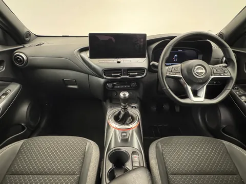 DV74MYL Nissan Juke 1.0 DiG-T N-Connecta 5dr Thumbnail #14